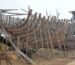 Foto de barco em construção de forma artesanal